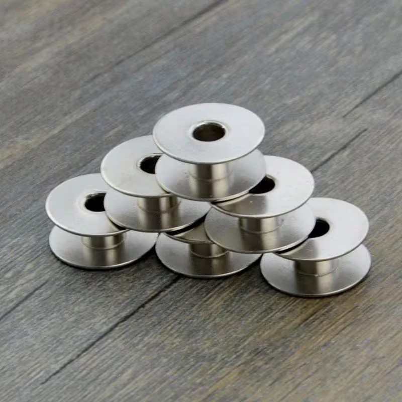 56 bobinas de hilo metálicas,  - Sewing Thread Production reseña y precio